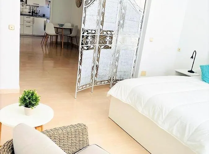 Precioso Y Amplio Estudio En Apartamento